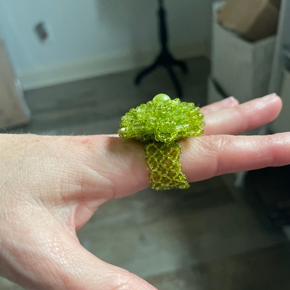 Handmade Beaded Flower Ring‎ Adjustable Boho Green Statement Ring Jewelry Y2K - Picture 2 of 5